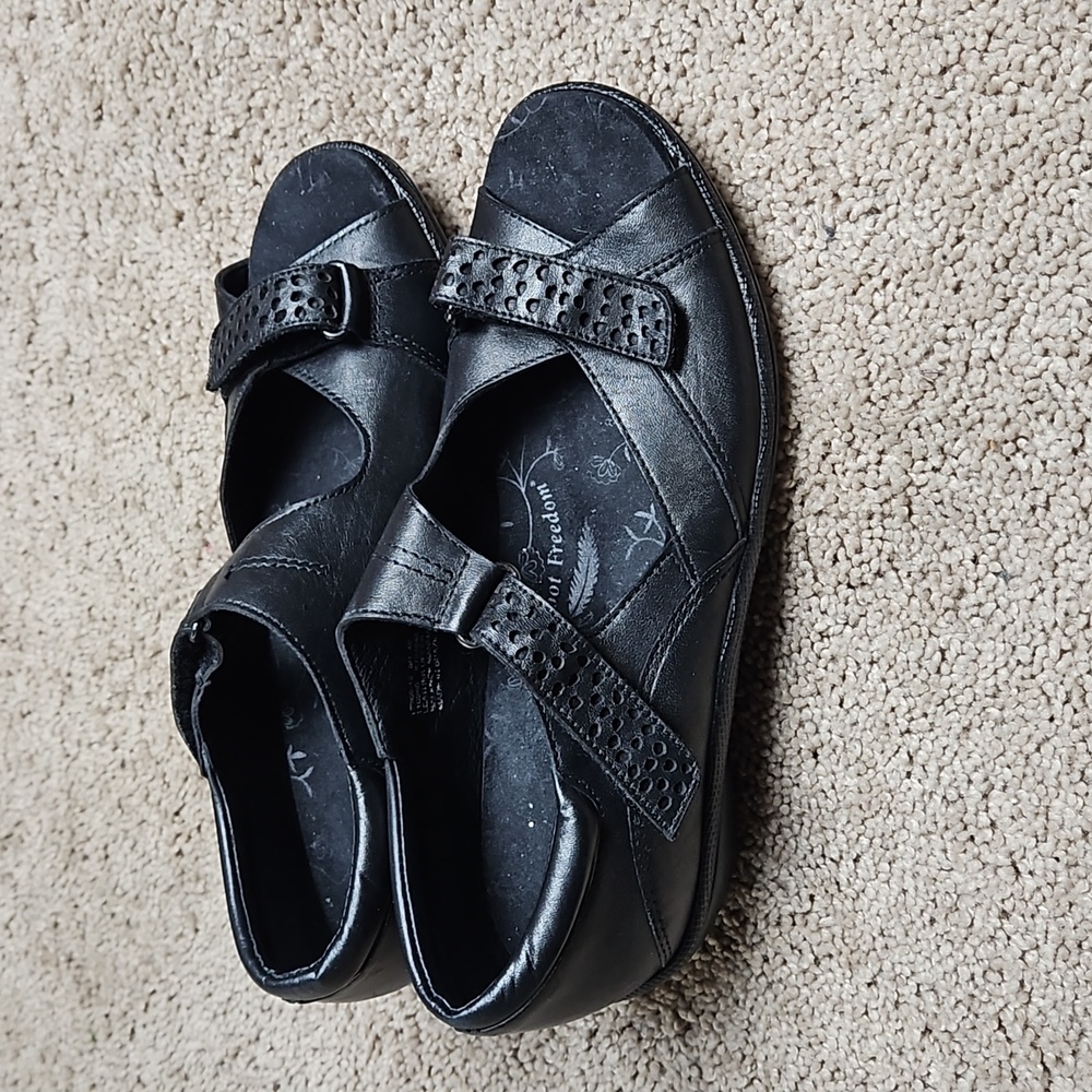 Drew Bare Foot Freedom Black Leather Bay Open Toe Sandals